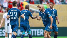 Lorch comemora gol do Wydad Casablanca contra a Juventus