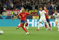 Em duelo de nove gols, Espanha bate França e vai à final da Nations League