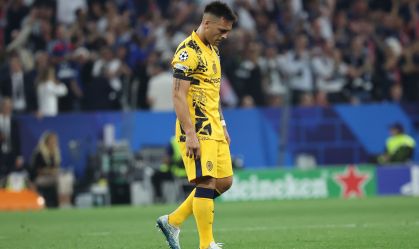 Torcedor solitário recebe Inter de Milão após goleada: “Único idiota aqui”
