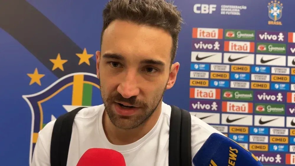 Léo Ortiz é um dos titulares da equipe de Filipe Luís, técnico do Flamengo, que disputará o Mundial de Clubes