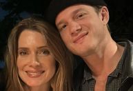 Letícia Spiller homenageia Pedro Novaes pelo fim de "Garota do Momento"