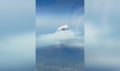Piloto brasileiro registra erupção de vulcão em sobrevoo na Itália
