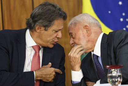 Lula e Haddad têm almoço de 3 horas para discutir eleição