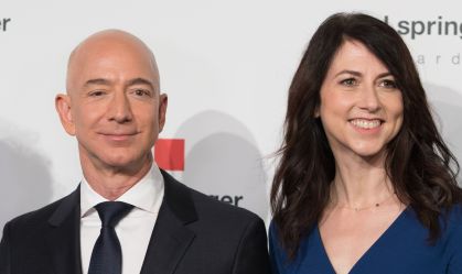 Quem é a ex-mulher de Jeff Bezos que já doou mais de US$ 19 bilhões