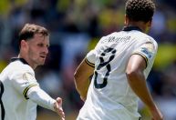 Goleiro comete falha bizarra em Mamelodi Sundowns x Borussia Dortmund