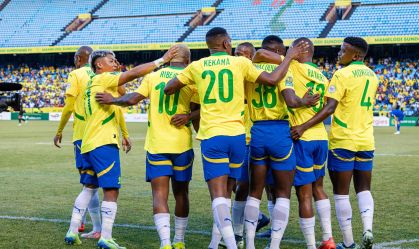 Jogadores do Mamelodi Sundowns celebram vitória