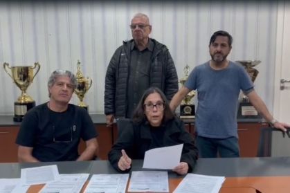 Maria Angela de Souza Ocampos alega que assumiu a presidência do Conselho do Corinthians