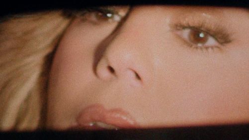 Mariah Carey anuncia novo álbum após 7 anos