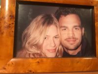 Mark Ruffalo abre álbum de fotos para homenagem de 25 anos de casamento