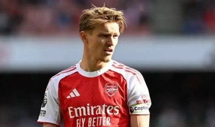 Casamento de astro do Arsenal vira caso de polícia; saiba motivo