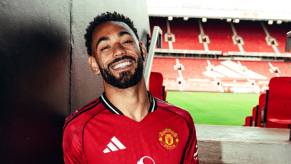 Matheus Cunha foi apresentado no Manchester United