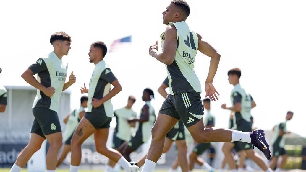 Mbappé em treino pelo Real Madrid nos Estados Unidos para a Copa do Mundo de Clubes da Fifa