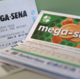 Mega-Sena: loteria acumula e pode pagar R$ 1 bilhão na Mega da Virada