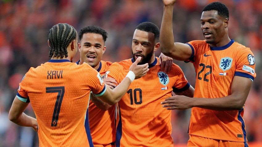 Memphis comemora gol 50 pela Holanda • Foto: Divulgação/ Ons Oranje