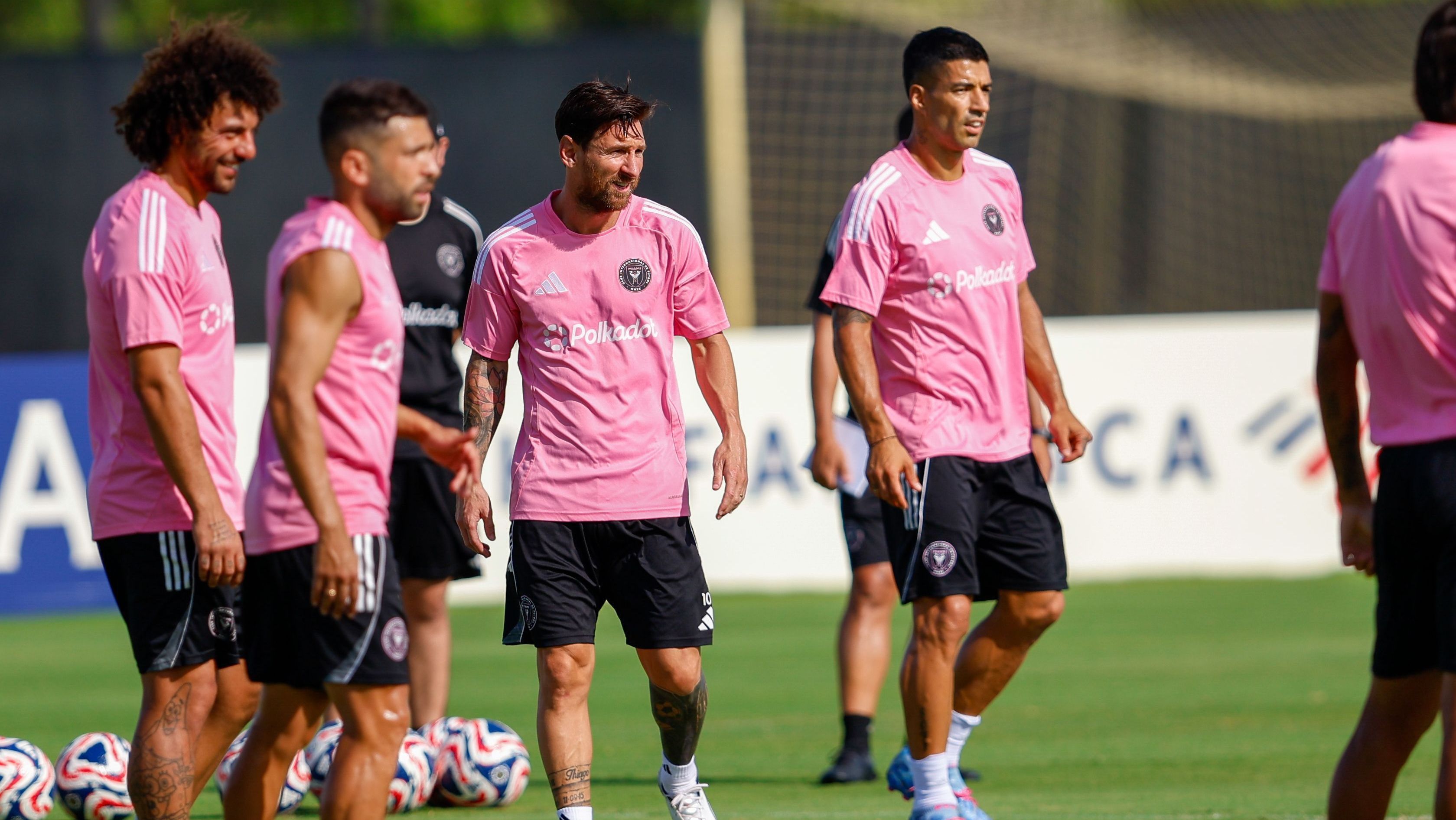 Messi treina com os jogadores do Inter Miami para confronto com o Palmeiras