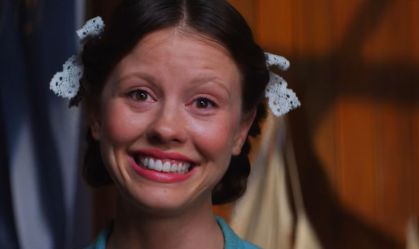Mia Goth é confirmada no elenco de novo filme de "Star Wars"