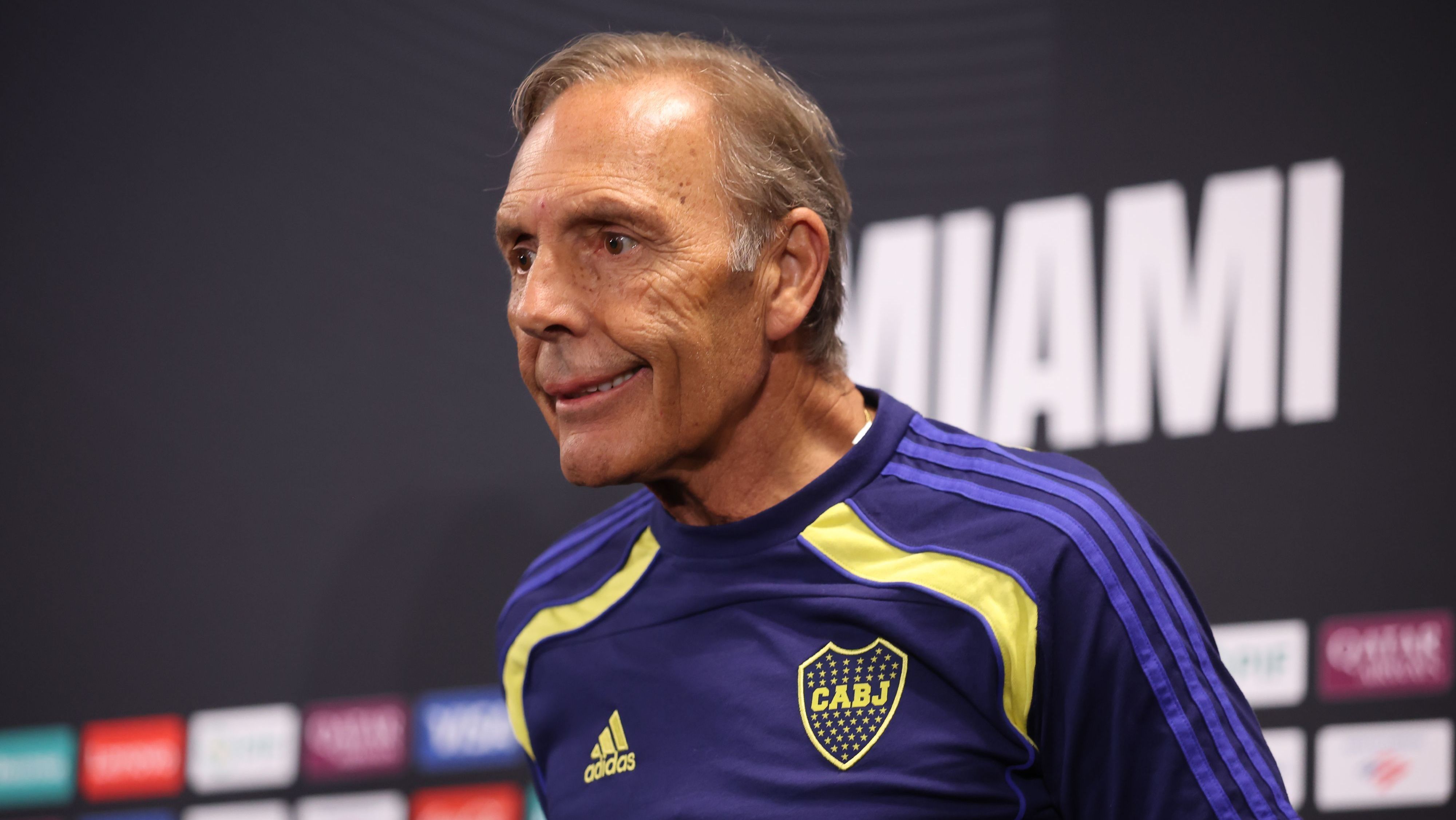 Miguel Ángel Russo, técnico do Boca Juniors, durante entrevista coletiva em Miami