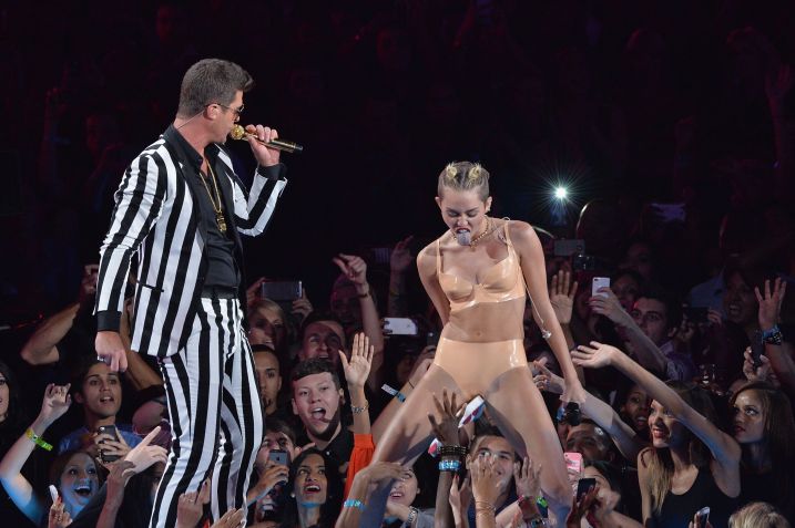 Miley Cyrus no VMAs 2013 • Rick Diamond / Equipe/ Getty Image