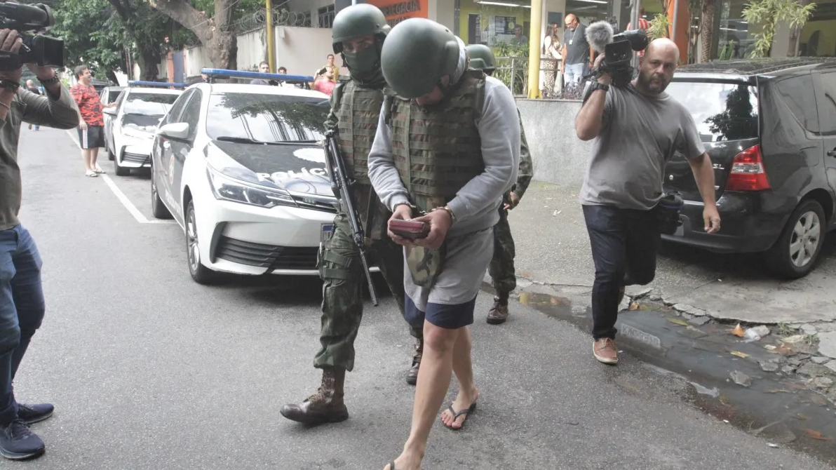 MILITARES MORTE CIVIL
