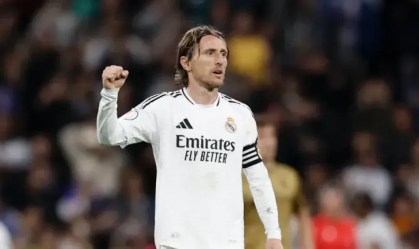 Modric jogará no Milan após o Mundial de Clubes, confirma Allegri