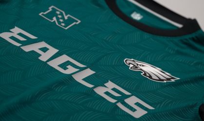 NFL lança camisas inspiradas no futebol para times da modalidade; veja