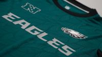 NFL lança camisas inspiradas no futebol para times da modalidade; veja