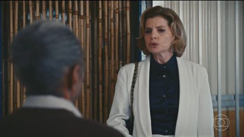 Odete Roitman é vivida por Debora Bloch em "Vale Tudo"