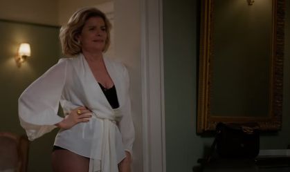 Odete Roitman chama atenção em "Vale Tudo" com lingeries estilosas