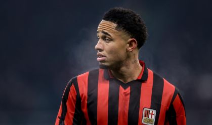 Flamengo tenta contratação de atacante suíço do Milan