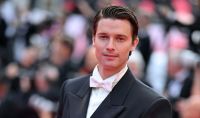 Patrick Schwarzenegger está no radar para remake de "Psicopata Americano"