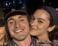 Assumidos? Gracie Abrams publica vídeo lado de Paul Mescal no Glastonbury