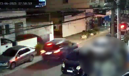 Vídeo: perseguição da PRF termina com três baleados no RJ