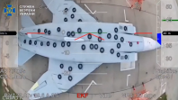 Por que Rússia colocou pneus em aviões que foram alvo de drones da Ucrânia?