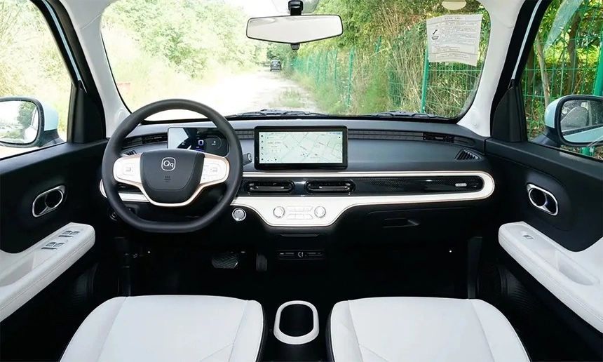 Chery QQ Domi tem interior simples, mas funcional 