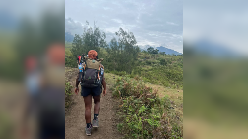 imagens de local onde está vulcão em que brasileira ficou desaparecida