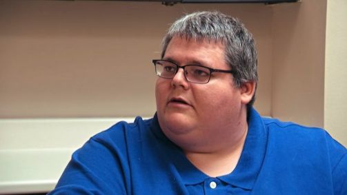 Com o auxílio do Dr. Now, médico do programa, ele entendeu que seu vício em comida tinha ligação com a morte precoce de sua mãe por problemas com a obesidade e a culpa de ser dependente do pai já idoso