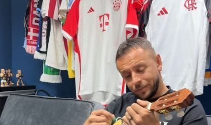 Vídeo de Rafinha publicado nas redes sociais antes de Flamengo x Bayern