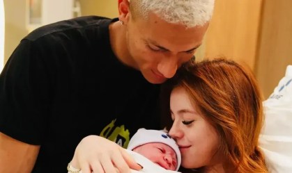 Atacante da Seleção, Richarlison anuncia nascimento do primeiro filho