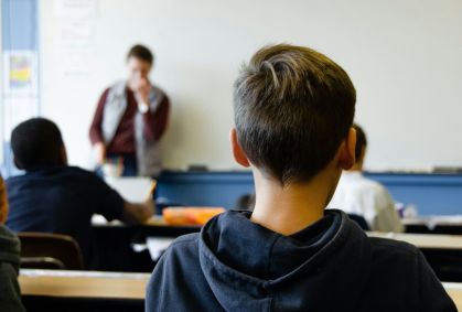 Instituto oferece bolsas integrais em escolas do ensino médio
