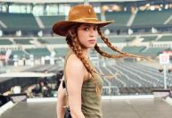 Shakira doa parte dos lucros de show no Texas a vítimas das enchentes