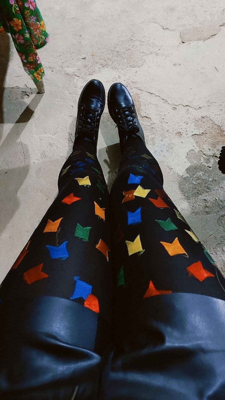 Shorts com meia calça personalizada para festas juninas • Reprodução/Pinterest