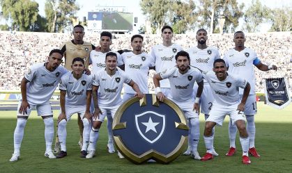 Time do Botafogo na partida contra o PSG