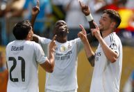 Real Madrid supera expulsão precoce, vence e elimina o Pachuca do Mundial
