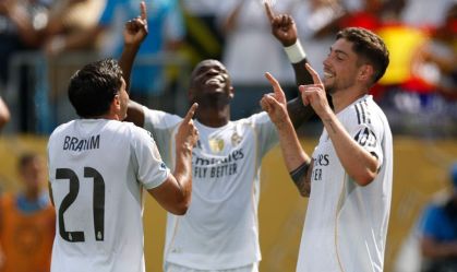 Real Madrid supera expulsão precoce, vence e elimina o Pachuca do Mundial