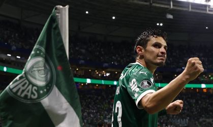 Veiga valoriza virada do Palmeiras sobre o São Paulo: "Gosto diferente"