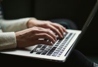 Quer digitar melhor e mais rápido? Veja sites e técnicas que ajudam