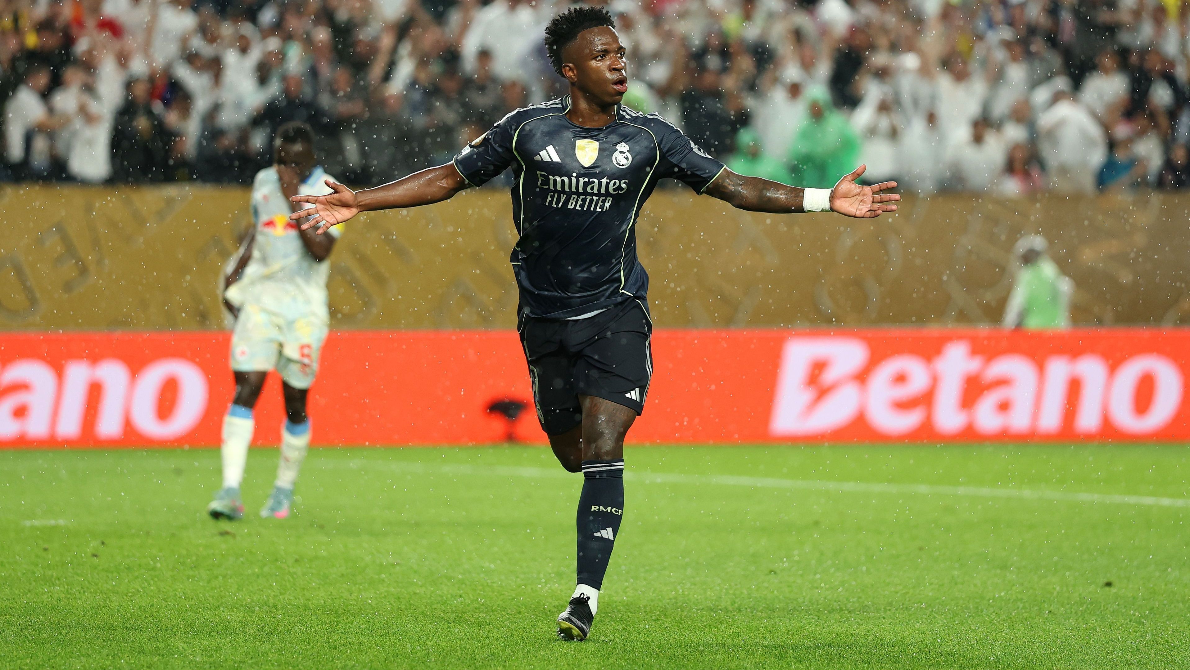 Vini Jr. quebra jejum no Real Madrid com golaço no Mundial | CNN