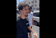 Torcedores do Botafogo abordam astro do PSG na rua: “Dá uma aliviada lá”