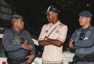 Mãe de Lamine Yamal está “desesperada” com vida social do filho, diz canal