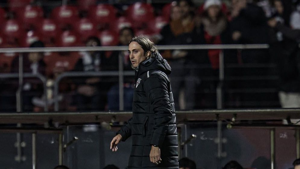 Luis Zubeldía na derrota do São Paulo para o Vasco, no MorumBIS